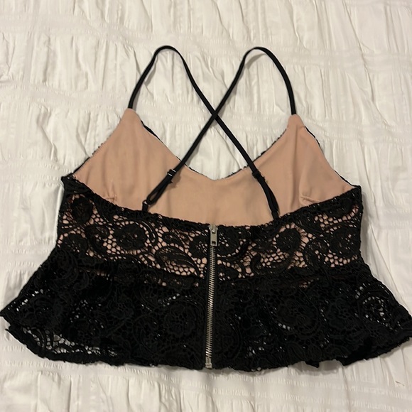 Gianni Bini top and skirt. - Picture 5 of 6